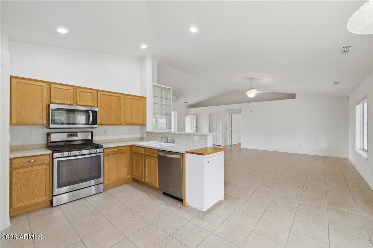 4325 N PLAINSMAN Way, Prescott Valley, AZ 86314 — photo 8 of 27