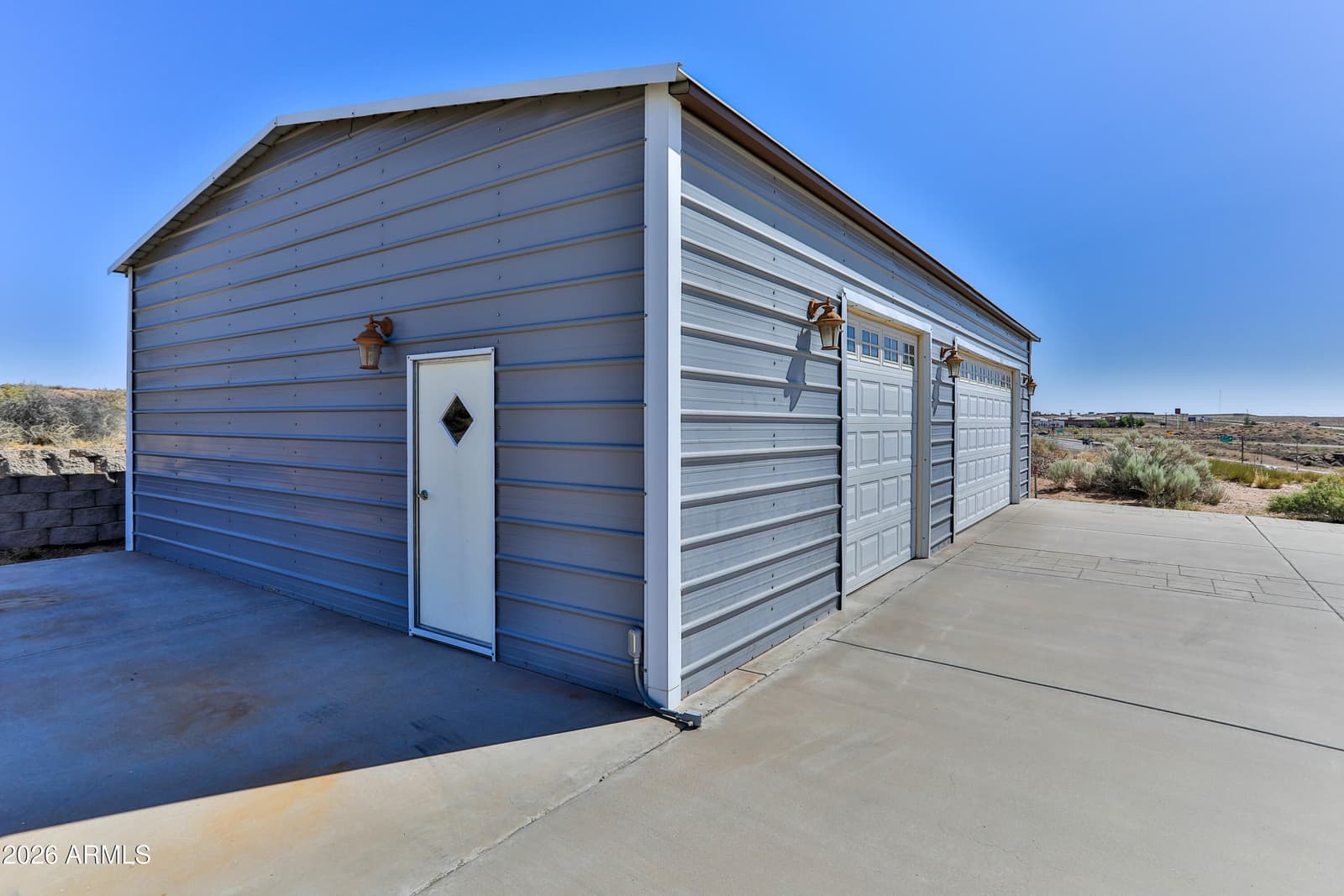 102 CRESTVIEW Road, Holbrook, AZ 86025 — photo 75 of 91
