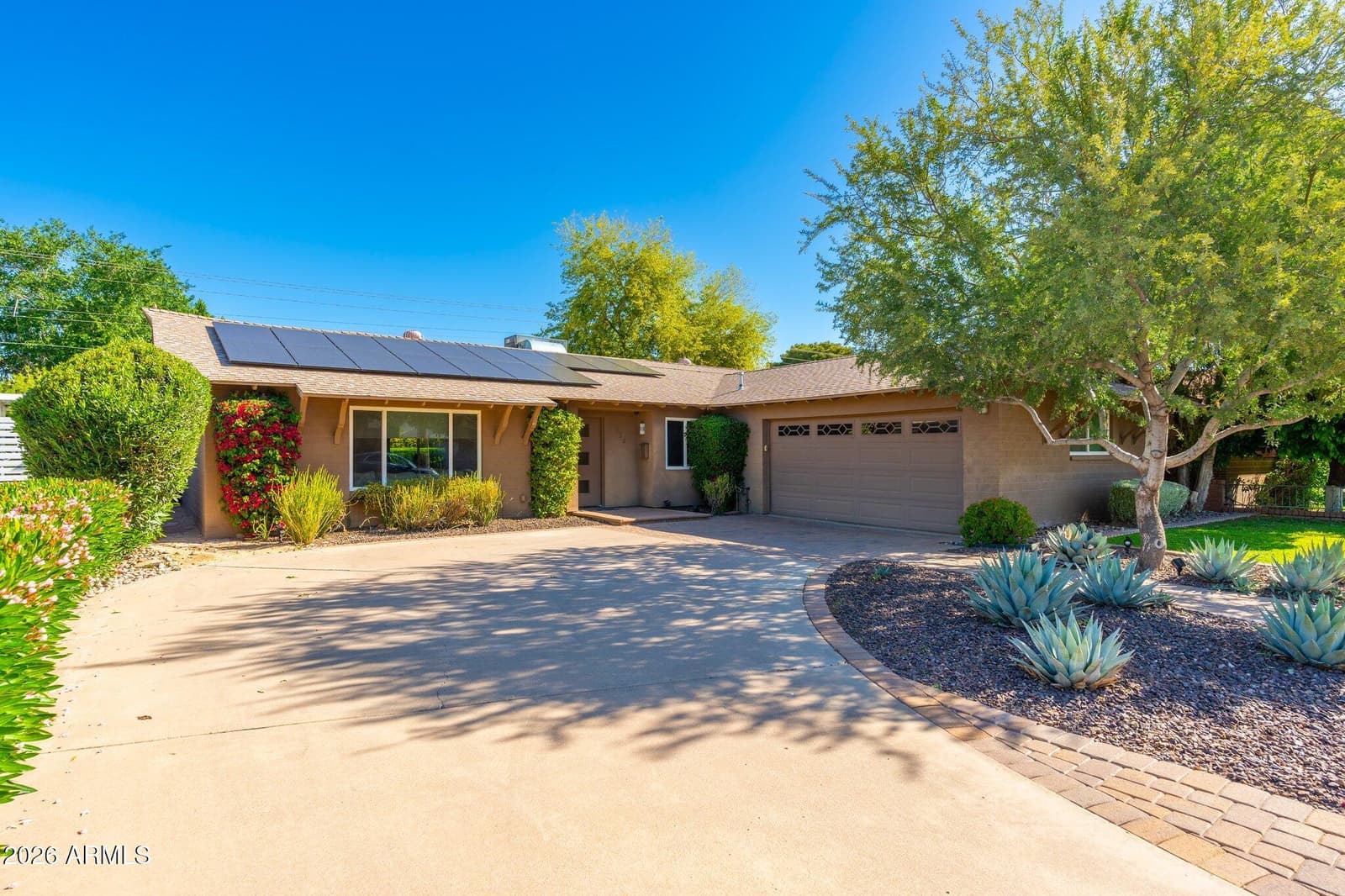 8426 E BONITA Drive, Scottsdale, AZ 85250 — photo 2 of 50