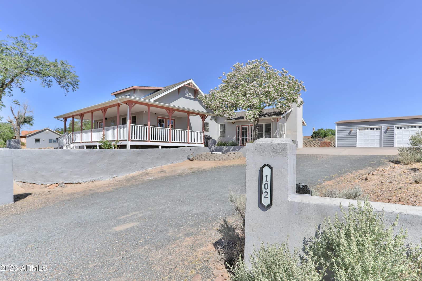 102 CRESTVIEW Road, Holbrook, AZ 86025 — photo 61 of 91