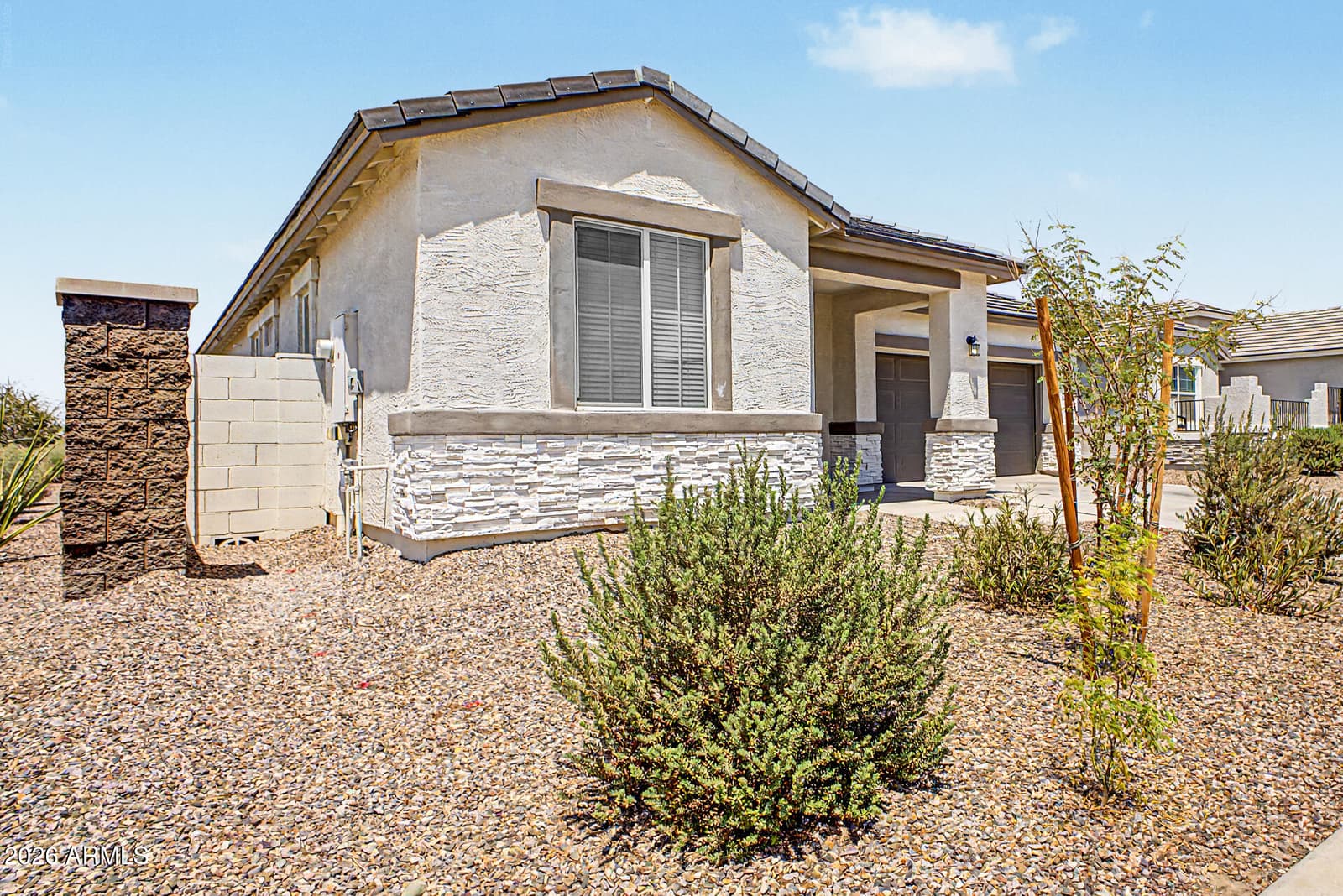 10410 W SONRISAS Street, Tolleson, AZ 85353 — photo 4 of 37