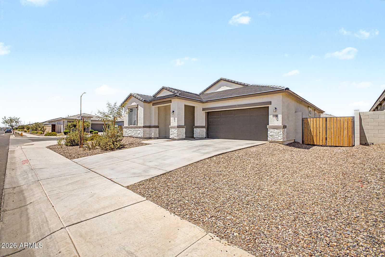 10410 W SONRISAS Street, Tolleson, AZ 85353 — photo 5 of 37