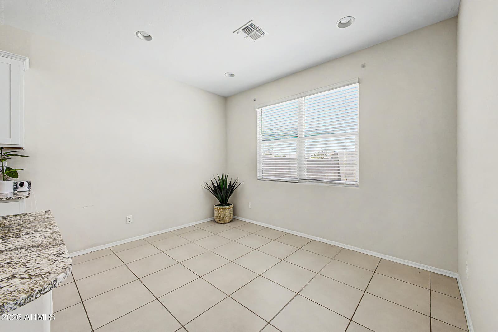 10410 W SONRISAS Street, Tolleson, AZ 85353 — photo 13 of 37