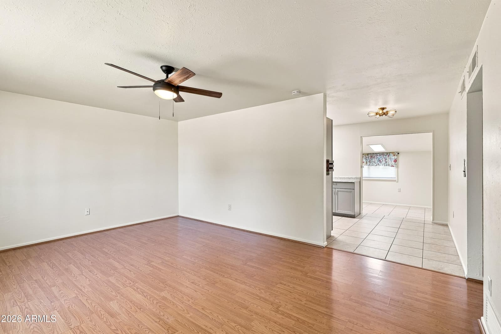 34 W KAYETAN Drive, Sierra Vista, AZ 85635 — photo 4 of 44