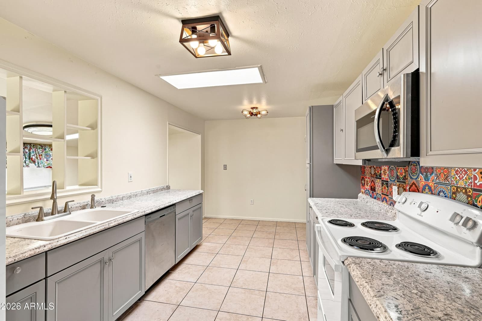 34 W KAYETAN Drive, Sierra Vista, AZ 85635 — photo 12 of 44