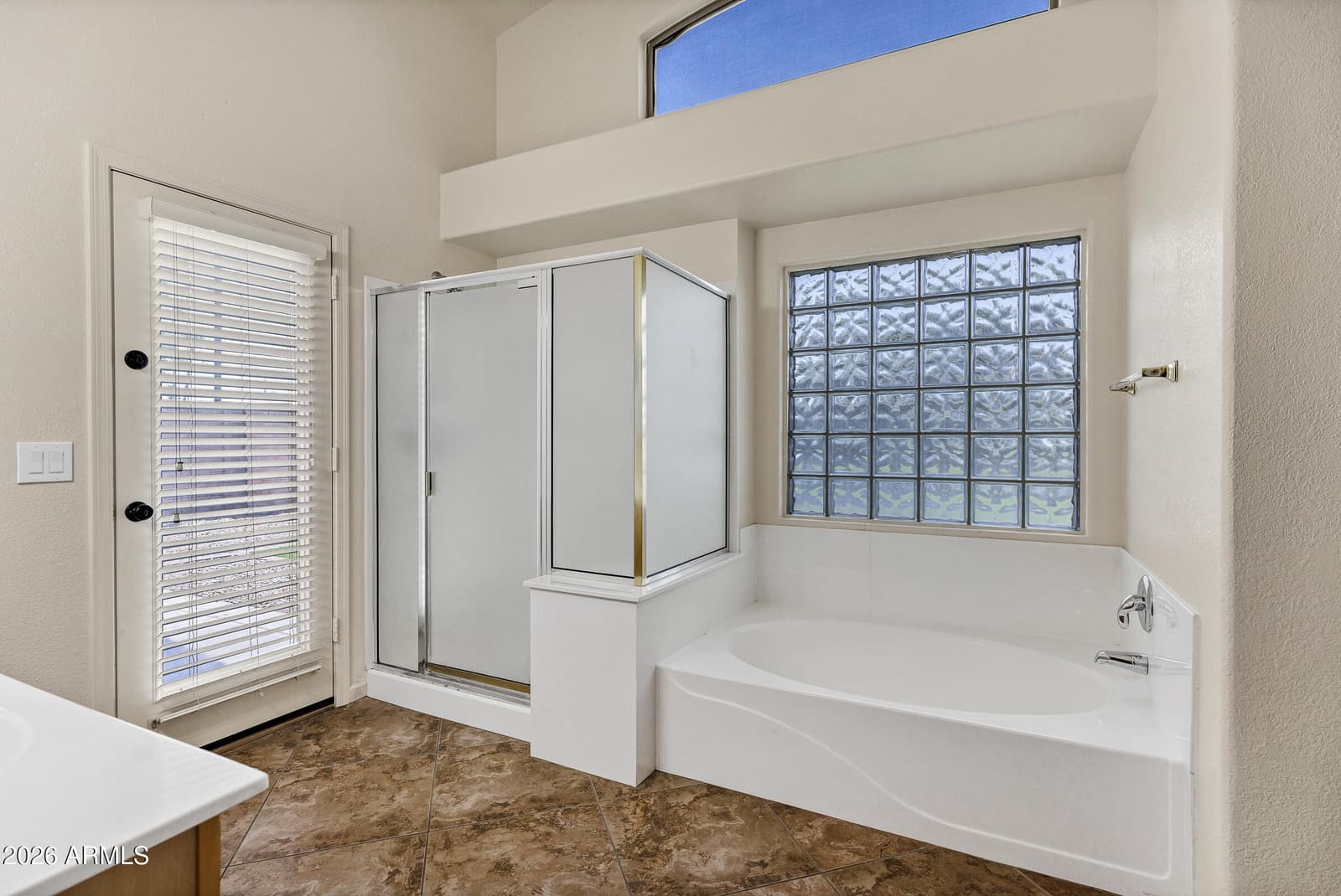 11219 W VERNON Avenue, Avondale, AZ 85392 — photo 14 of 25