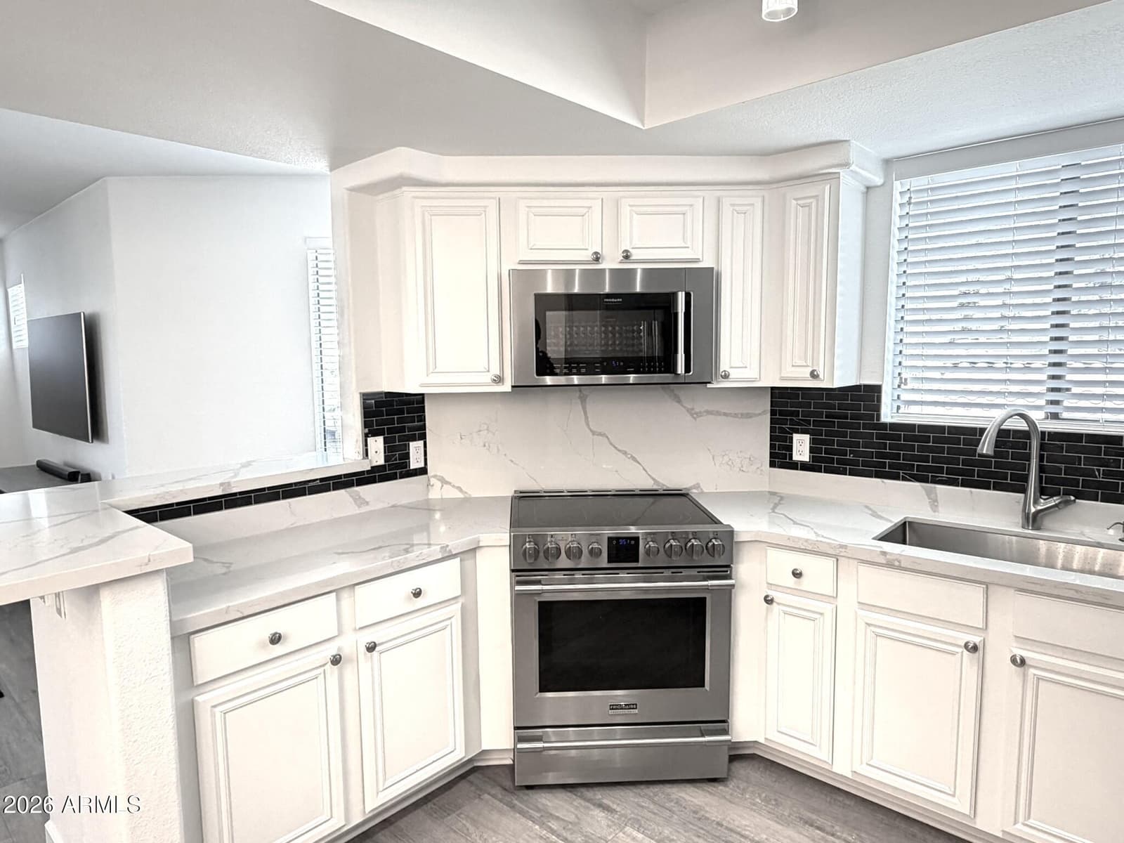 4925 E DESERT COVE Avenue 332, Scottsdale, AZ 85254 — photo 1 of 26