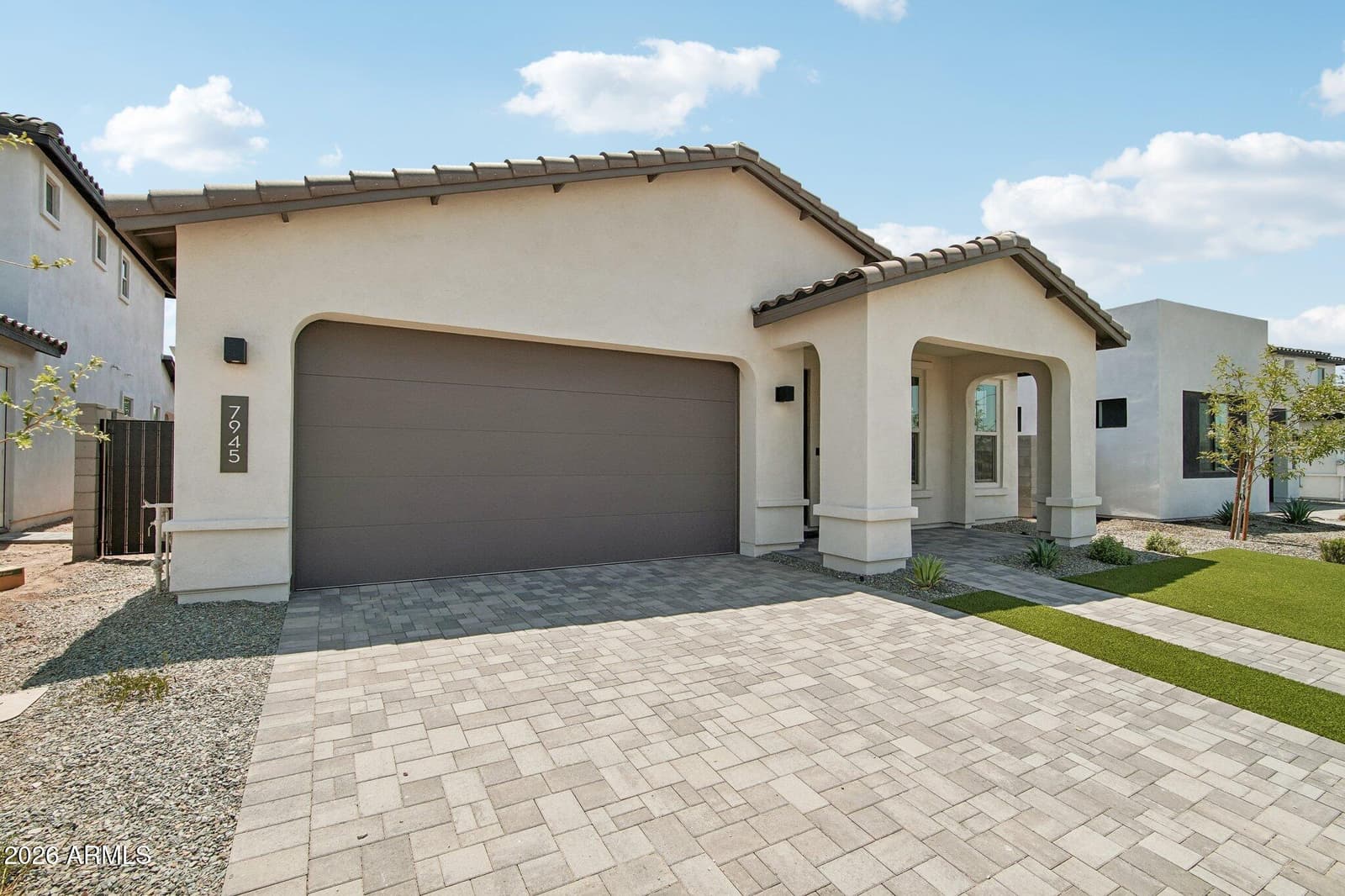 7945 W LOMA Lane, Peoria, AZ 85345 — photo 2 of 35