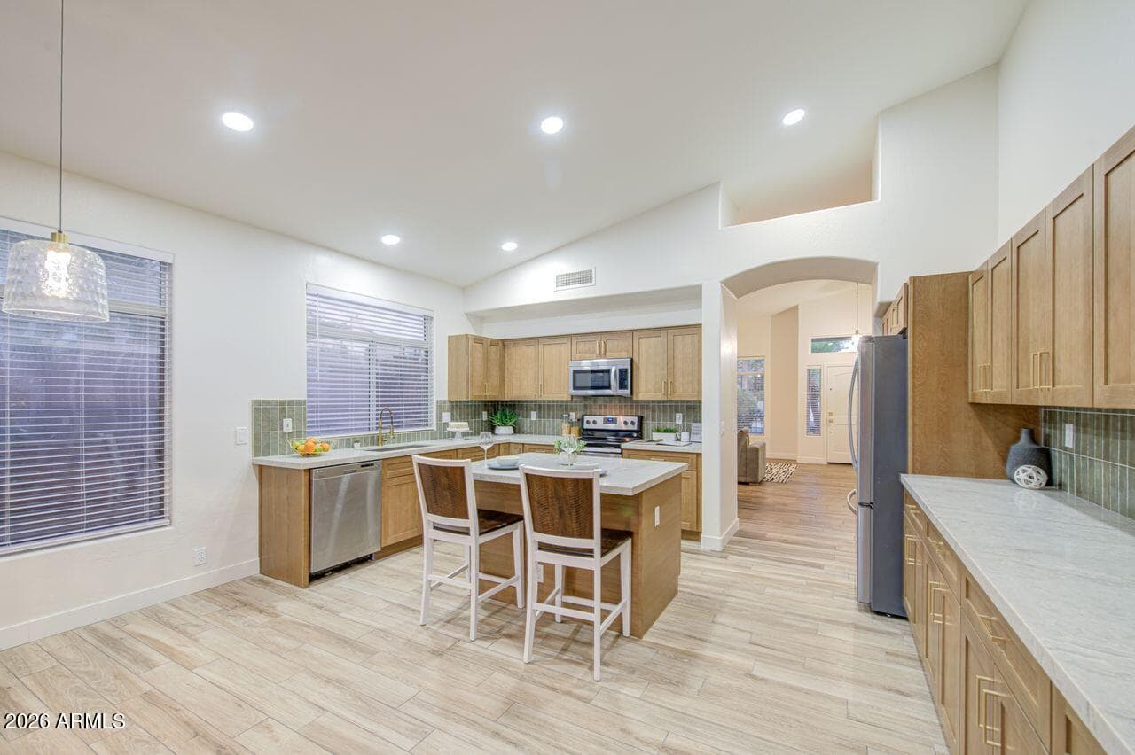 1250 E Captain Dreyfus Avenue, Phoenix, AZ 85022 — photo 9 of 46