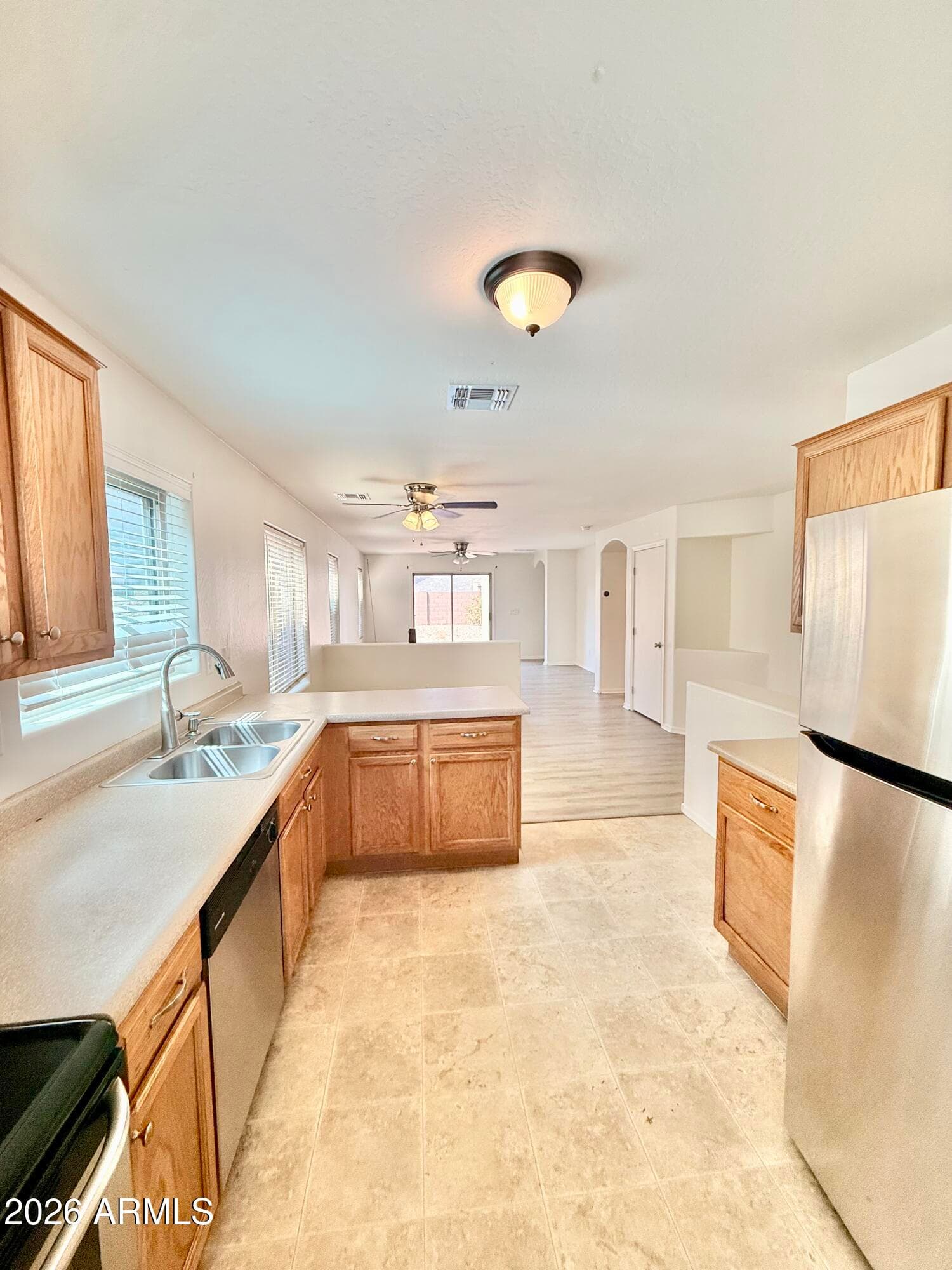 1614 W LA SALLE Street, Phoenix, AZ 85041 — photo 4 of 27