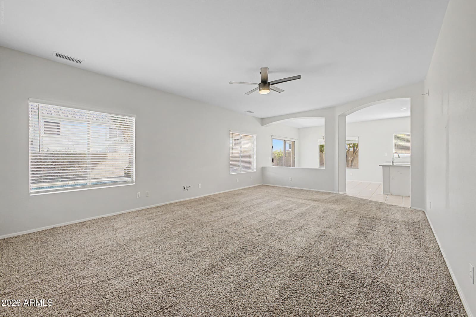 5267 W ANGELA Drive, Glendale, AZ 85308 — photo 10 of 60