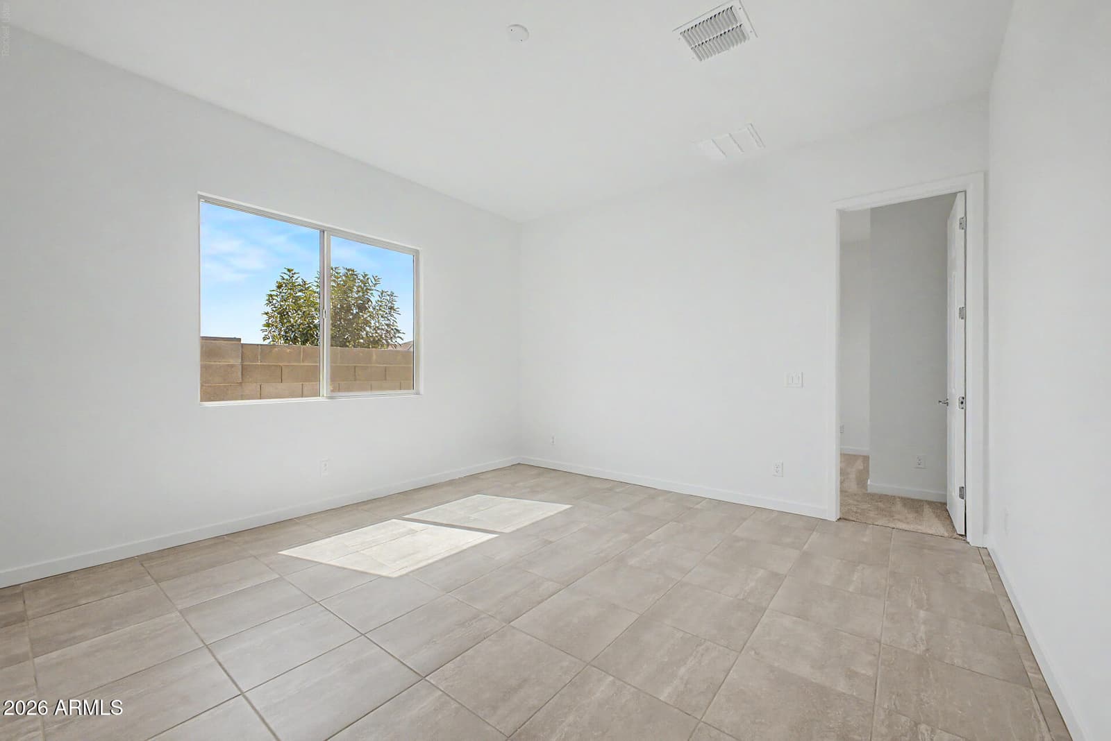 356 W FLOYD Drive, San Tan Valley, AZ 85140 — photo 13 of 17