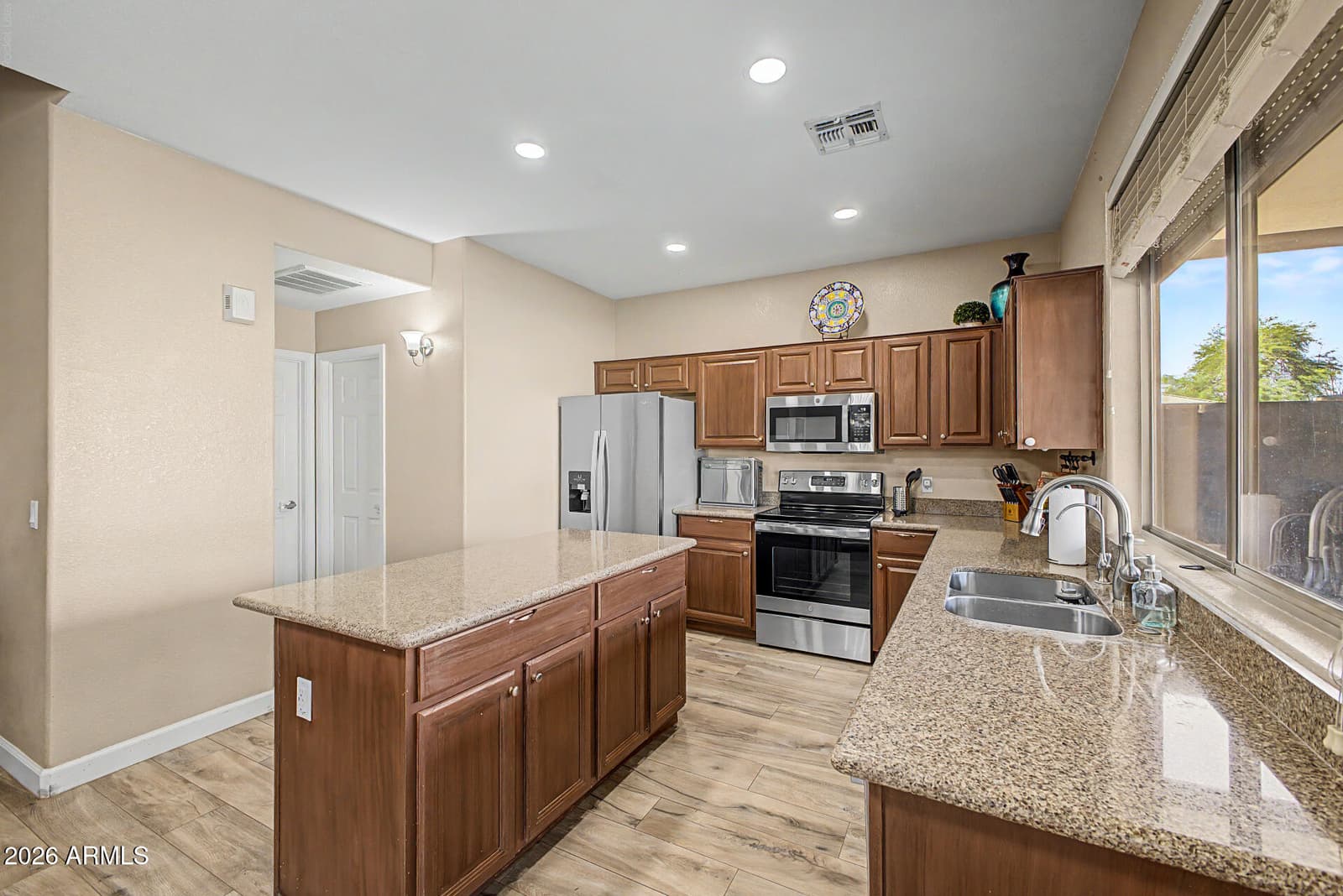 3107 N 142ND Drive, Goodyear, AZ 85395 — photo 9 of 34