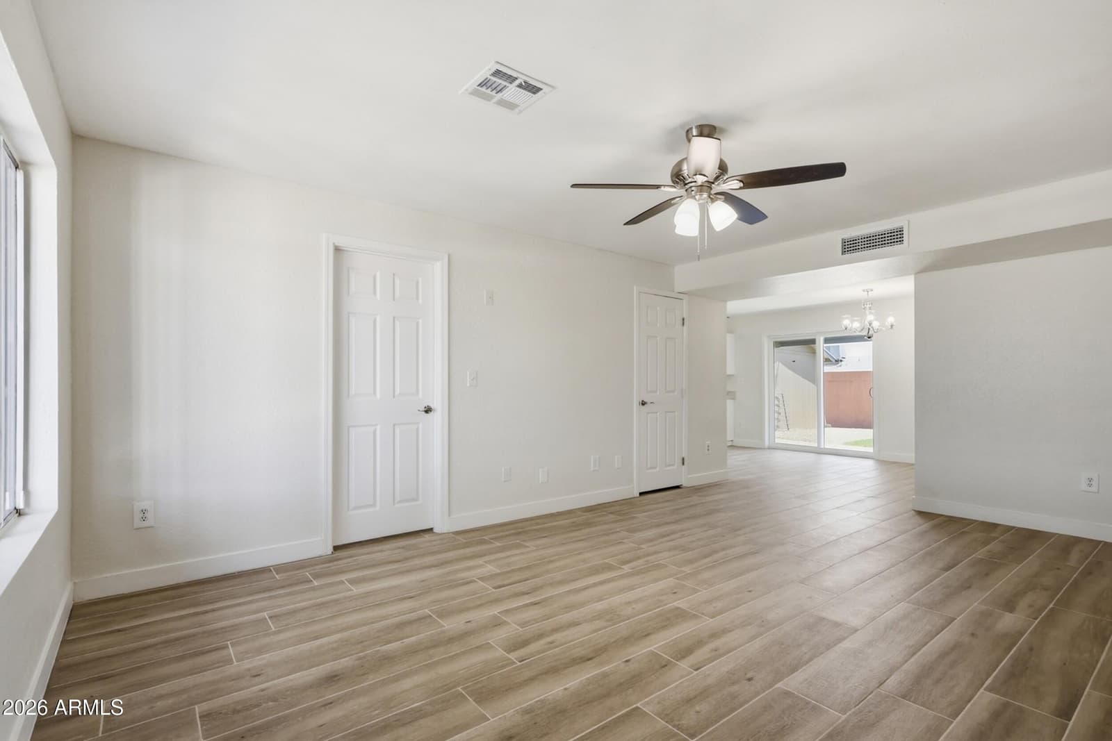 2031 N 55TH Avenue, Phoenix, AZ 85035 — photo 16 of 38