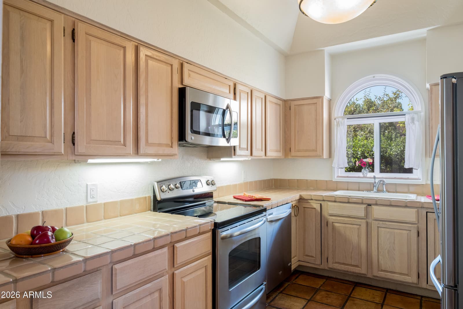 30 RIM TRAIL Circle, Sedona, AZ 86351 — photo 4 of 48