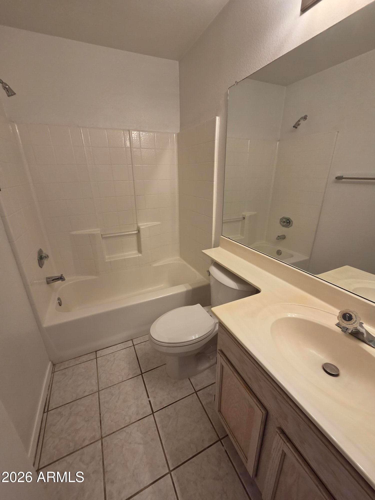 2925 E BLACKHAWK Drive, Phoenix, AZ 85050 — photo 10 of 19
