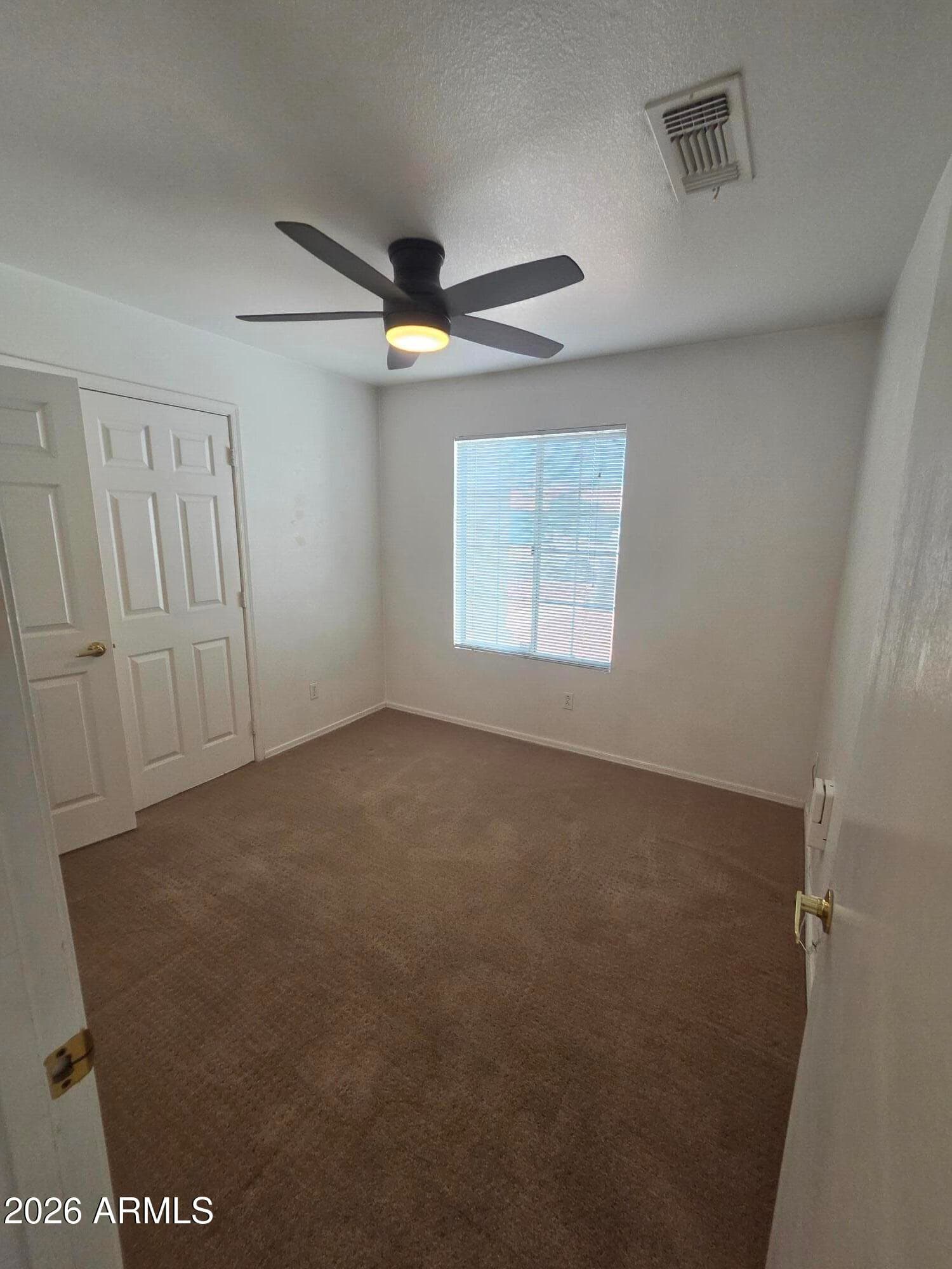 2925 E BLACKHAWK Drive, Phoenix, AZ 85050 — photo 7 of 19