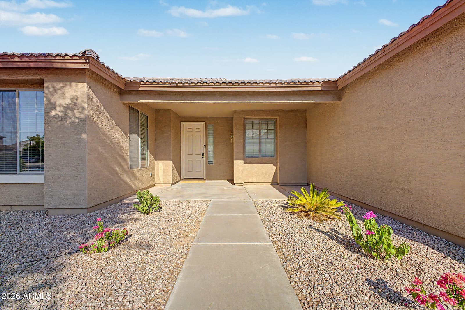 6959 S WILSON Drive, Chandler, AZ 85249 — photo 5 of 55