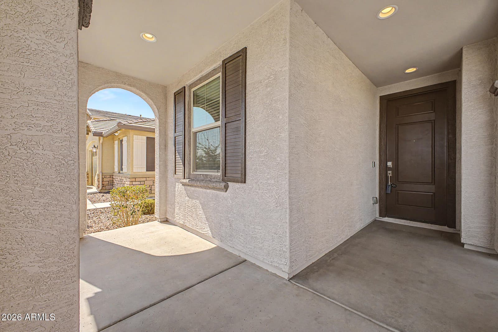 2322 E PALMDALE Lane, Gilbert, AZ 85298 — photo 8 of 40