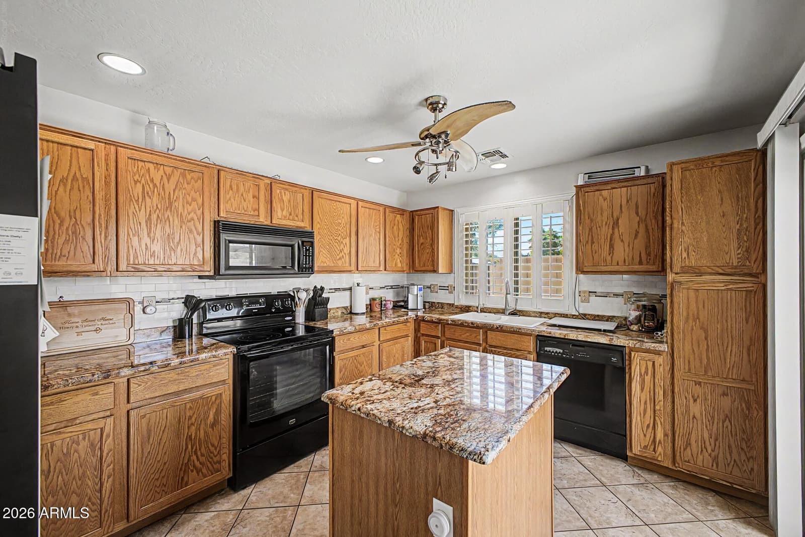 33198 N CAT HILLS Avenue, San Tan Valley, AZ 85144 — photo 4 of 8