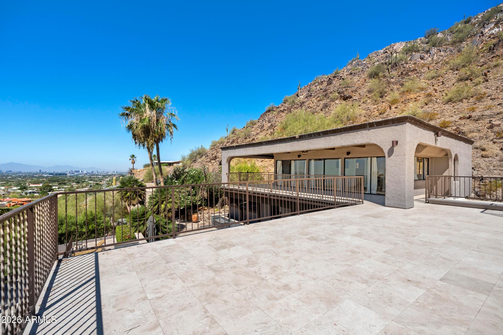 6900 N HIGHLANDS Drive, Paradise Valley, AZ 85253 — photo 43 of 45