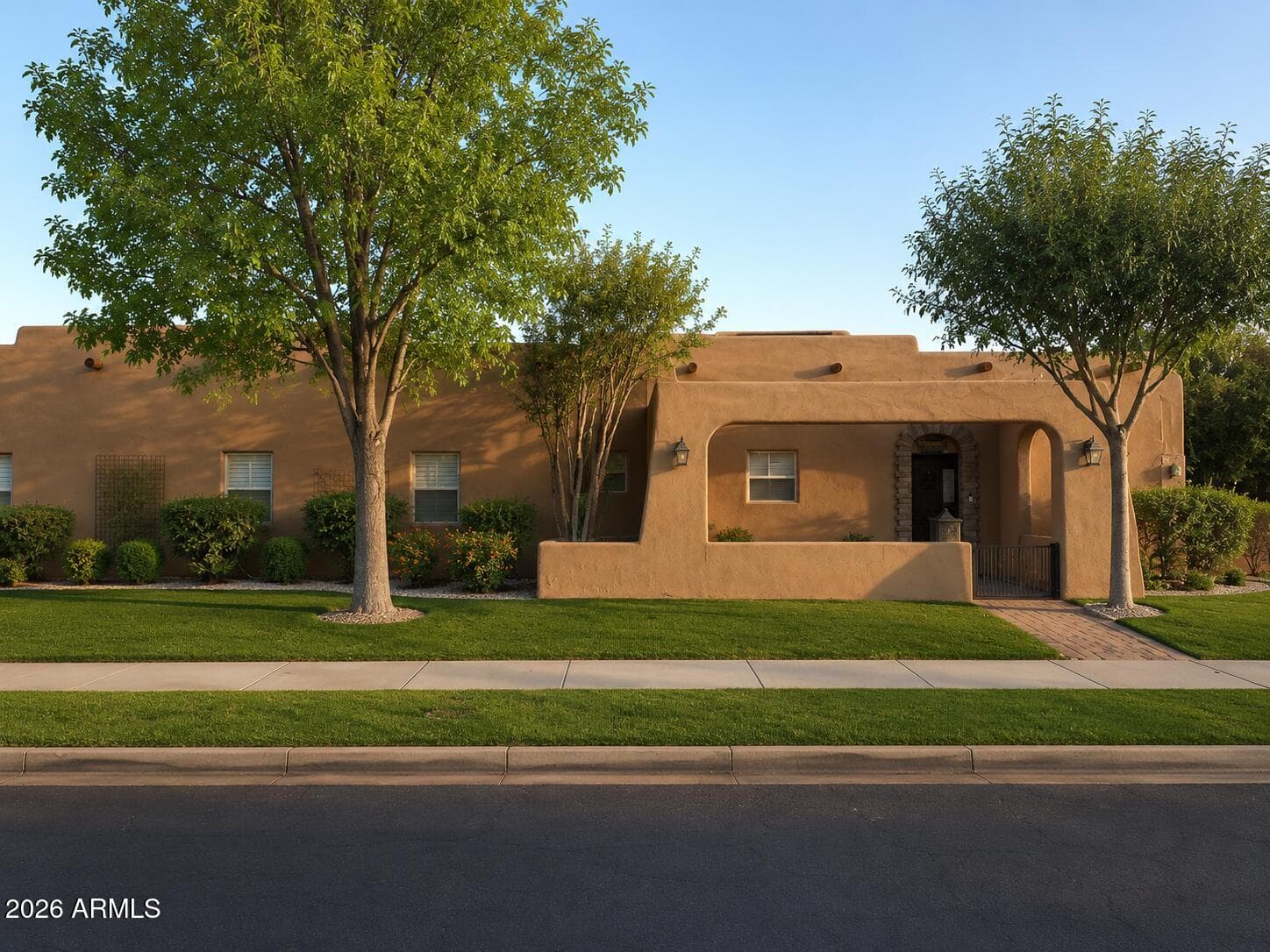 2325 N 7TH Avenue, Phoenix, AZ 85007 — photo 1 of 1