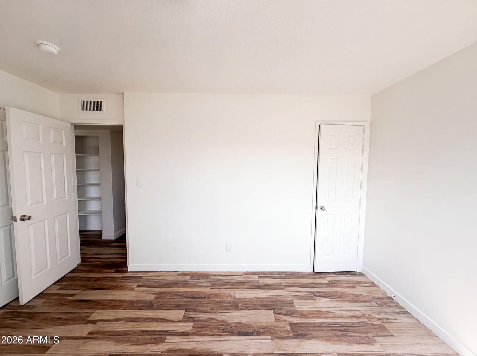 10215 N 36TH Avenue, Phoenix, AZ 85051 — photo 18 of 27