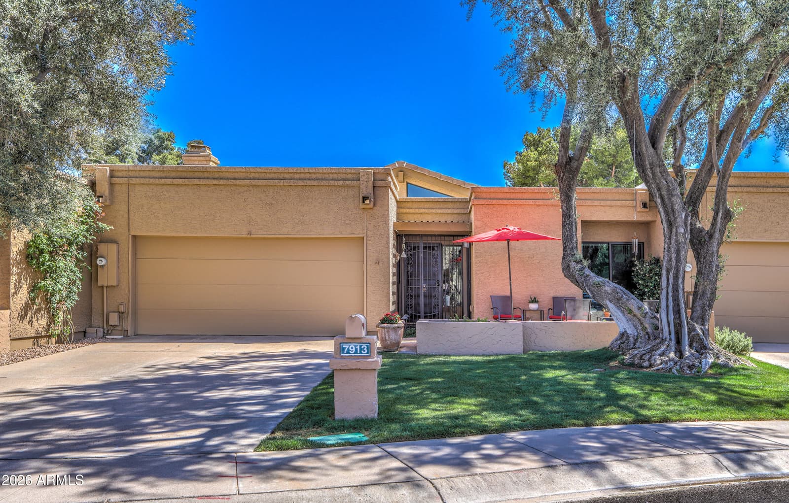 7913 E MONTEBELLO Avenue, Scottsdale, AZ 85250 — photo 1 of 28