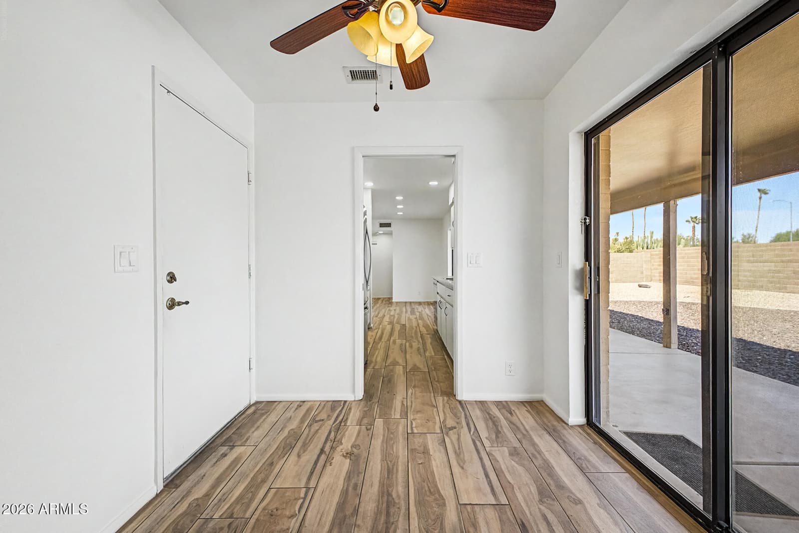 2557 S ZINNIA, Mesa, AZ 85209 — photo 18 of 90