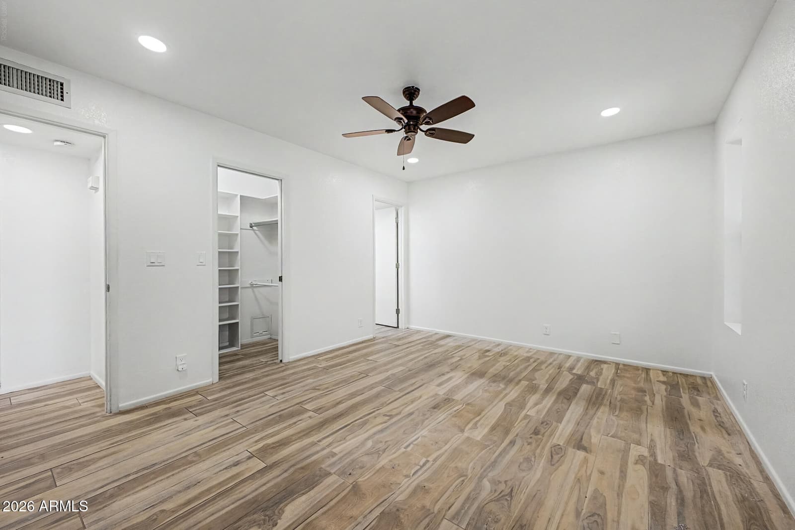 2557 S ZINNIA, Mesa, AZ 85209 — photo 20 of 90
