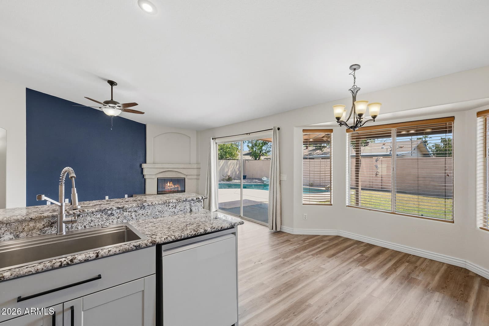 325 S GOLDEN KEY Drive, Gilbert, AZ 85233 — photo 14 of 32