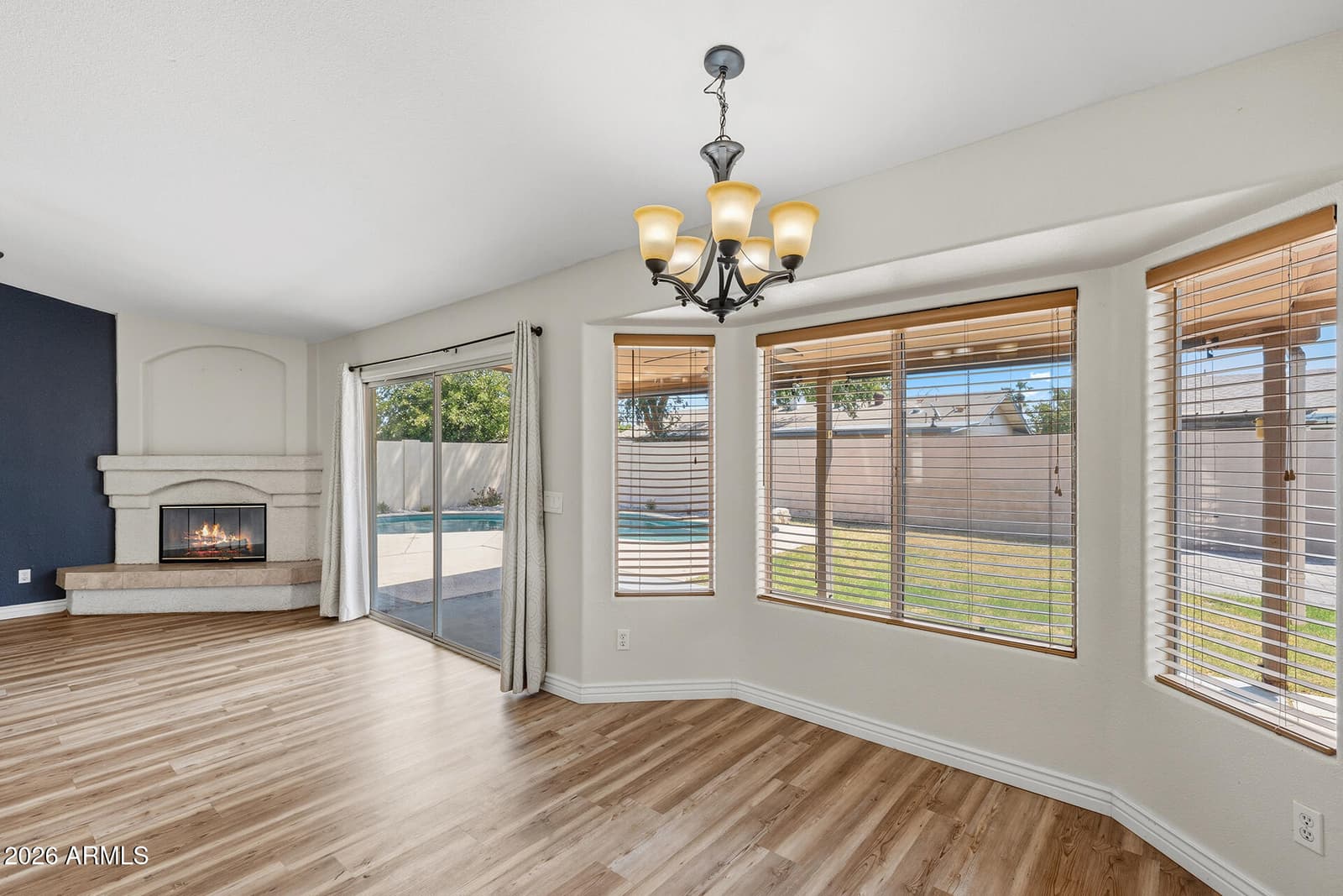 325 S GOLDEN KEY Drive, Gilbert, AZ 85233 — photo 16 of 32