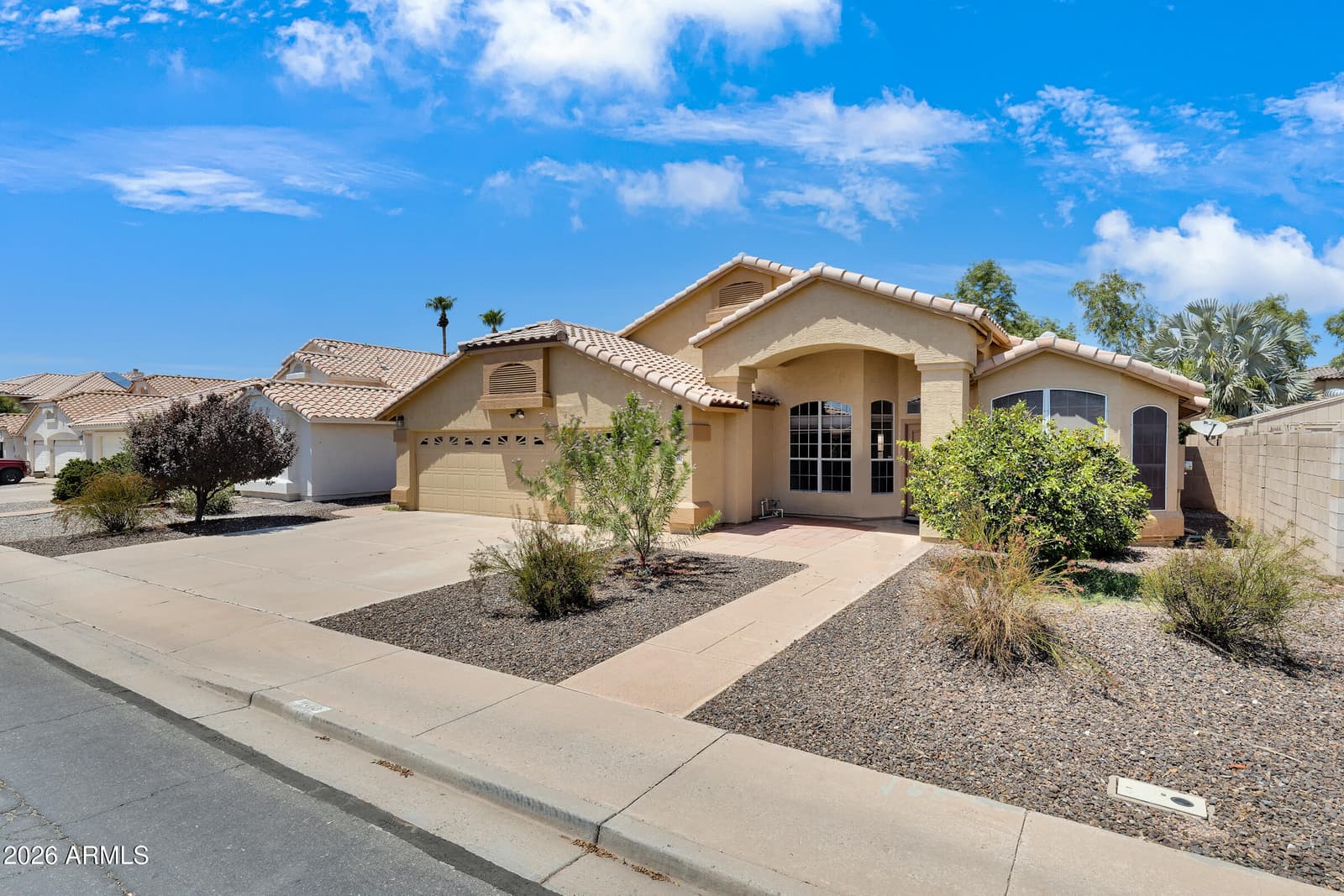 448 W MADERO Avenue, Mesa, AZ 85210 — photo 2 of 36