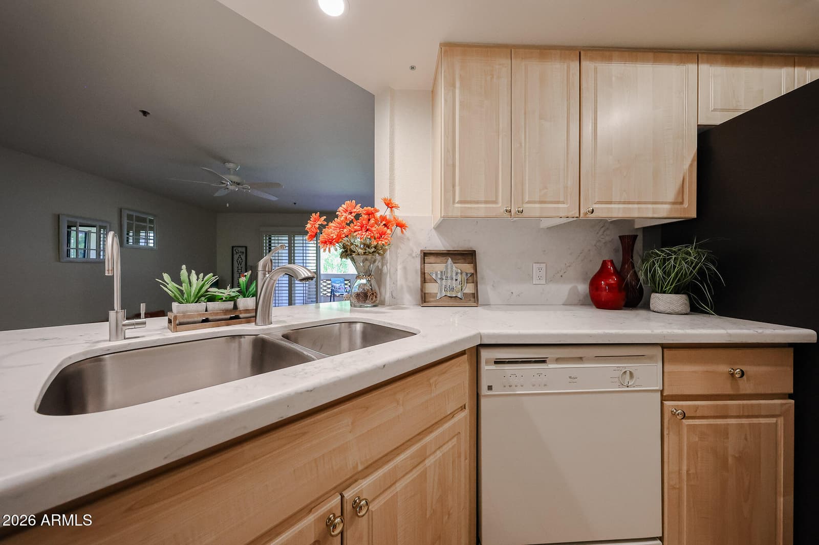 5104 N 32ND Street 343, Phoenix, AZ 85018 — photo 4 of 72