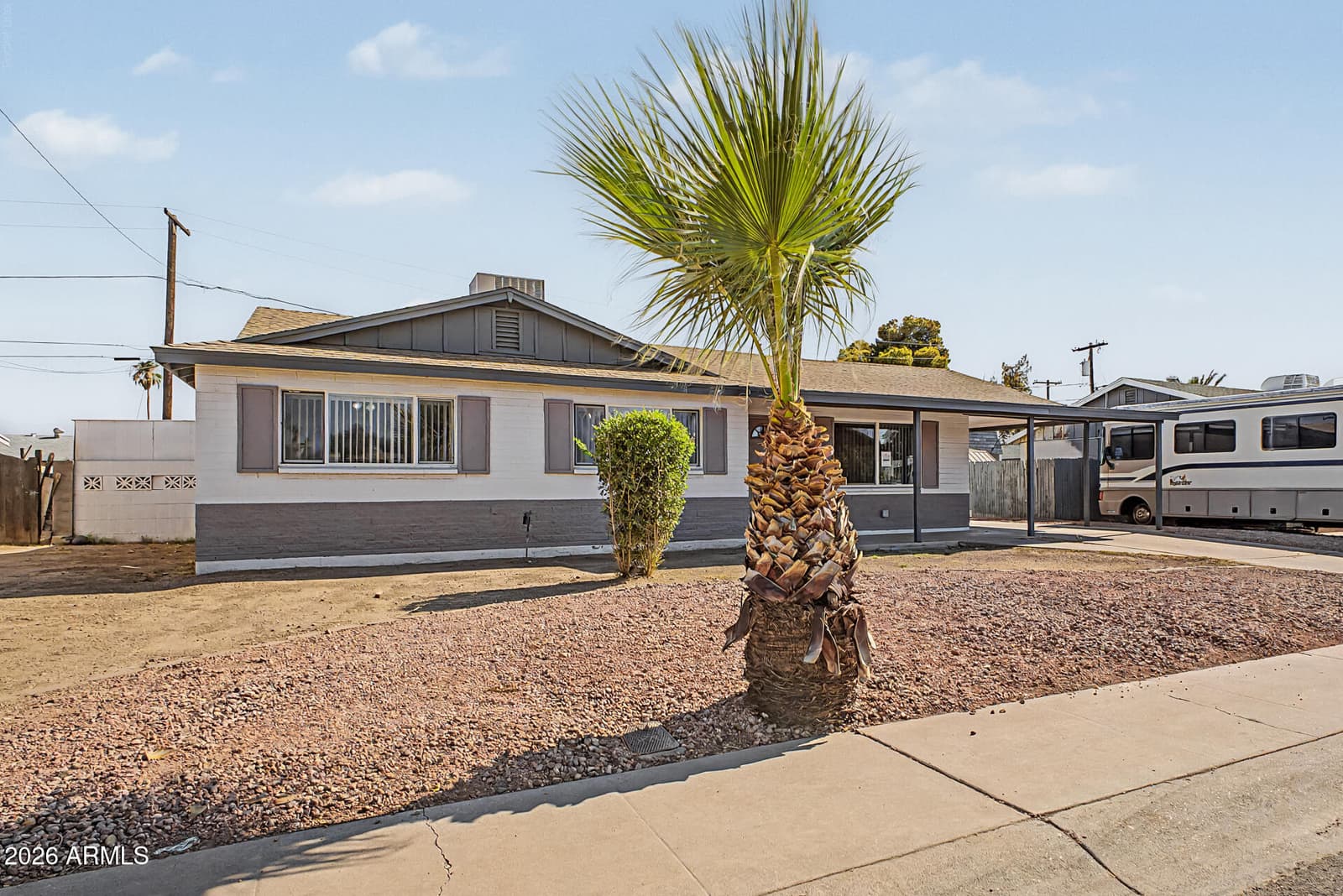 2917 W ASTER Drive, Phoenix, AZ 85029 — photo 2 of 33