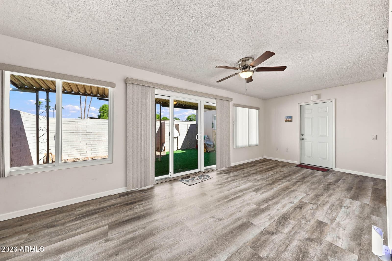 13409 N EMBERWOOD Drive, Sun City, AZ 85351 — photo 5 of 26