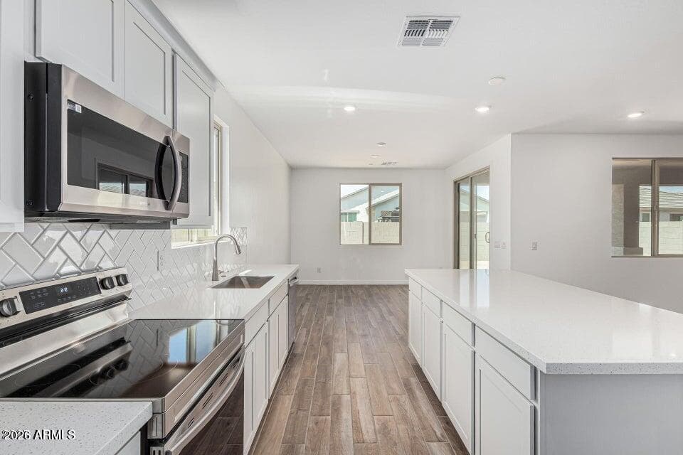18348 W Villa Hermosa Lane, Surprise, AZ 85387 — photo 4 of 13