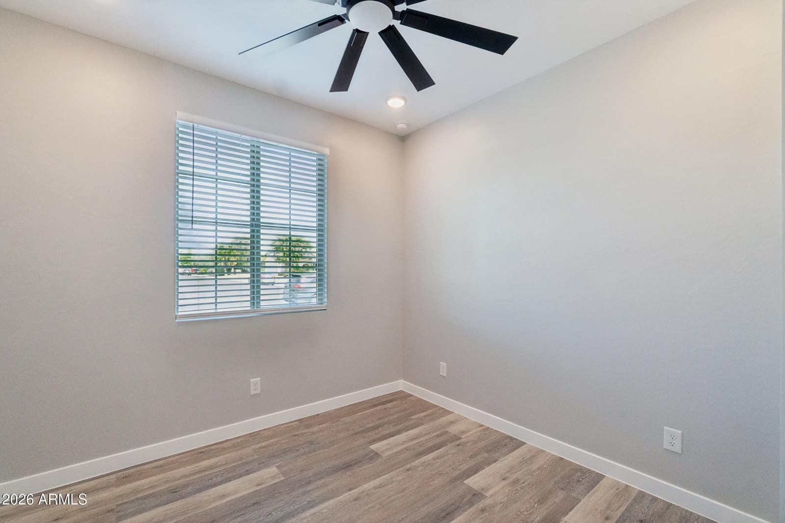 10220 N 49TH Avenue, Glendale, AZ 85302 — photo 19 of 41