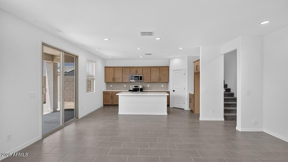 25342 N 165th Lane, Surprise, AZ 85387 — photo 9 of 50