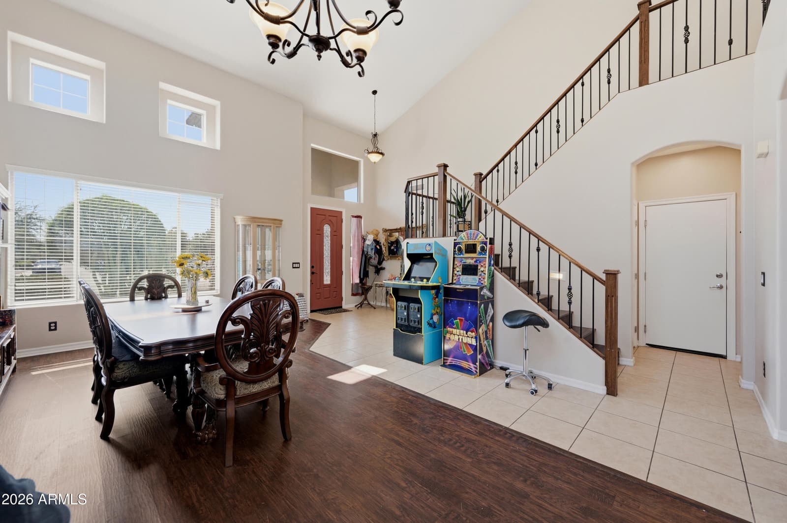 5515 S ROANOKE Street, Gilbert, AZ 85298 — photo 3 of 29