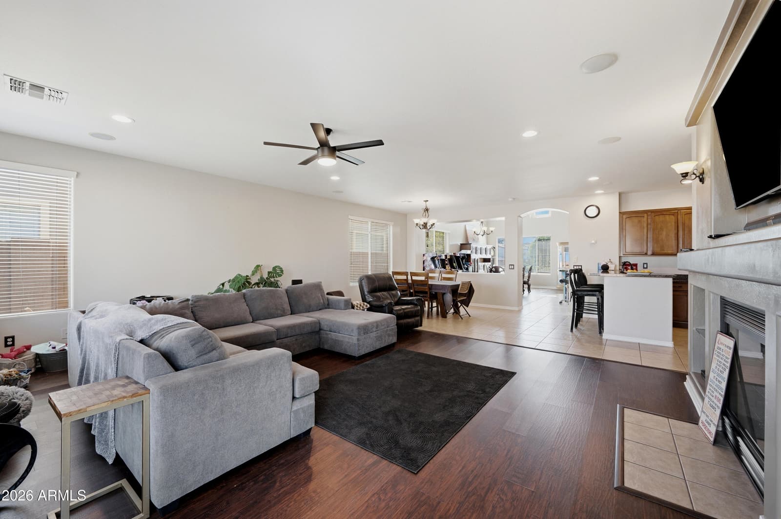 5515 S ROANOKE Street, Gilbert, AZ 85298 — photo 10 of 29