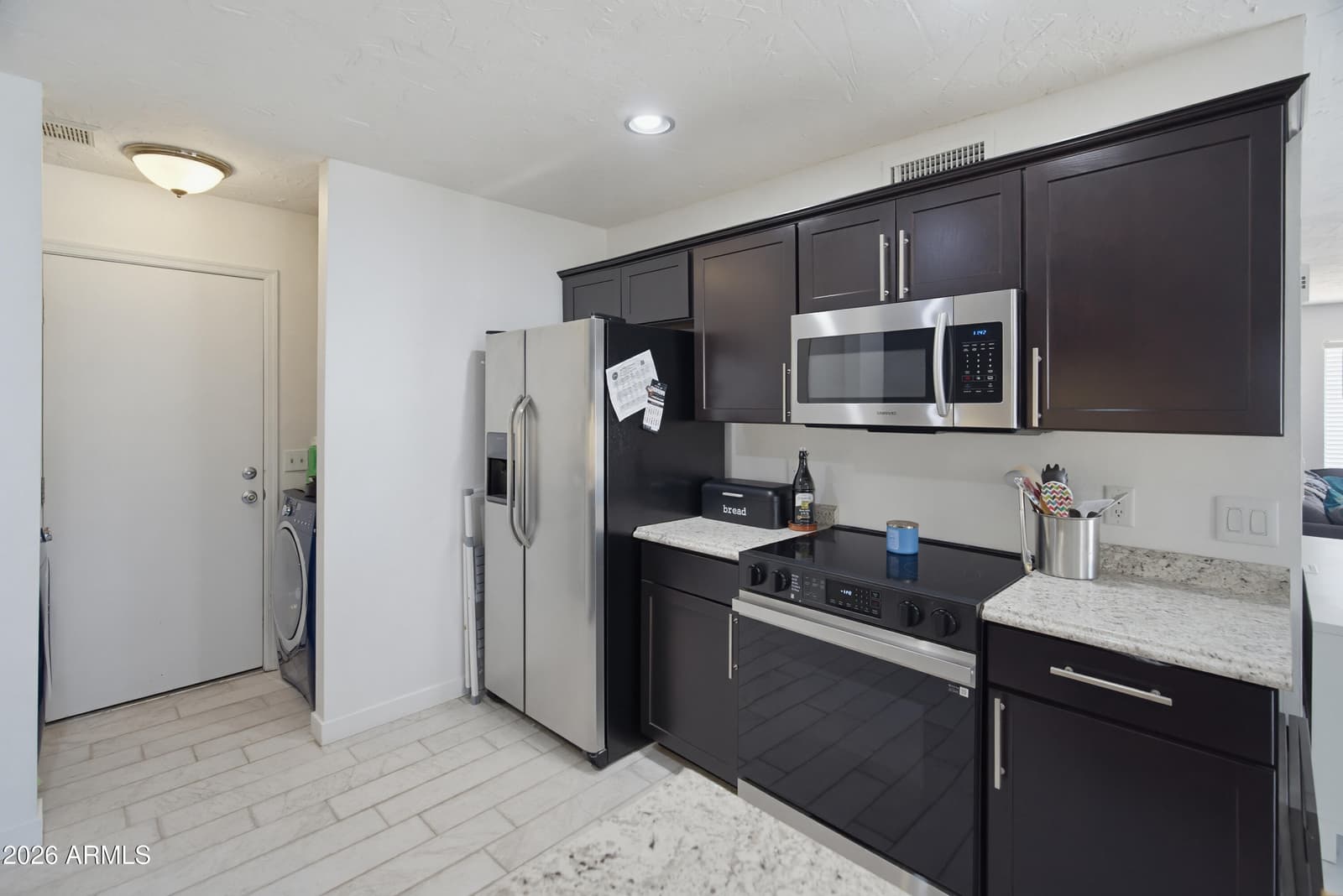 6623 W BROWN Street, Glendale, AZ 85302 — photo 14 of 46
