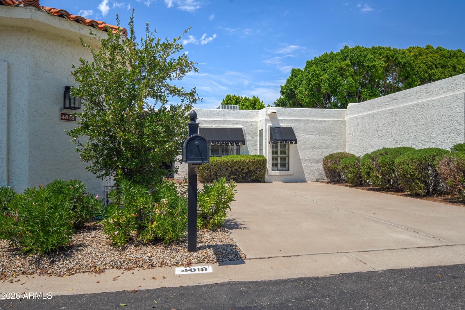 4818 N 35TH Place, Phoenix, AZ 85018 — photo 8 of 37