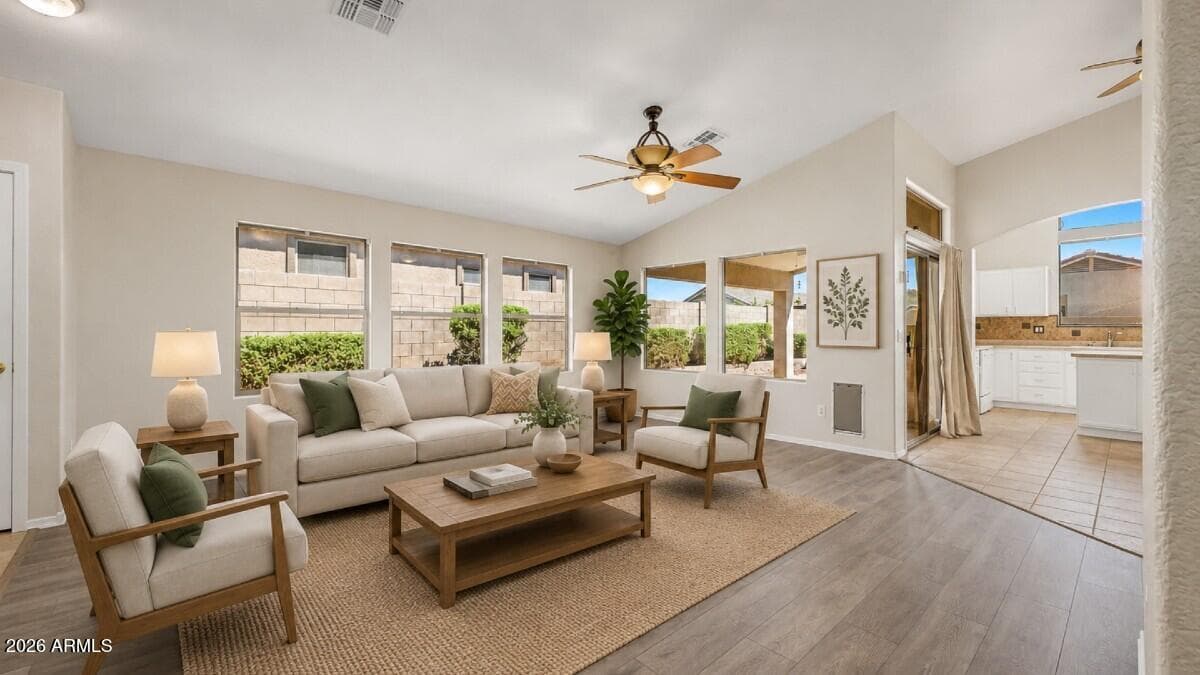 8965 E HILLVIEW Street, Mesa, AZ 85207 — photo 5 of 34