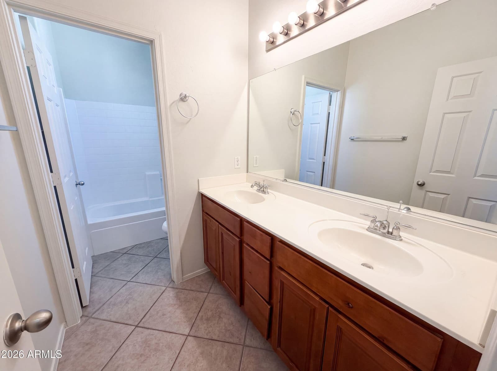1214 E FRANCES Lane, Gilbert, AZ 85295 — photo 18 of 32