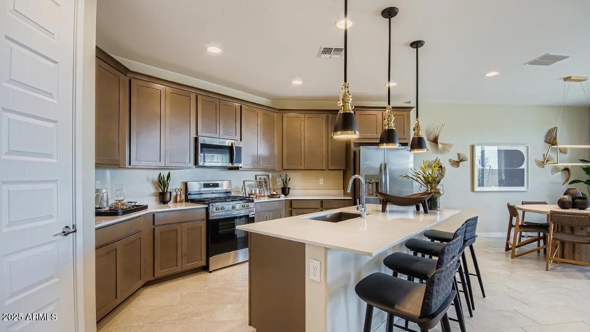 9531 W SUNDERLAND Avenue, Phoenix, AZ 85037 — photo 4 of 22