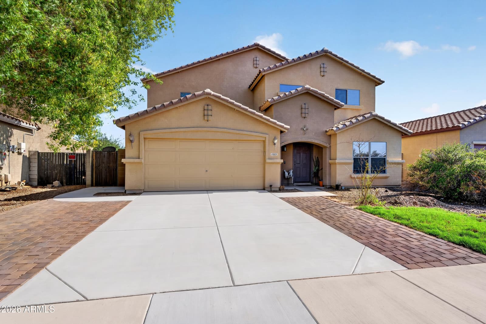 11825 W MOHAVE Street, Avondale, AZ 85323 — photo 2 of 44