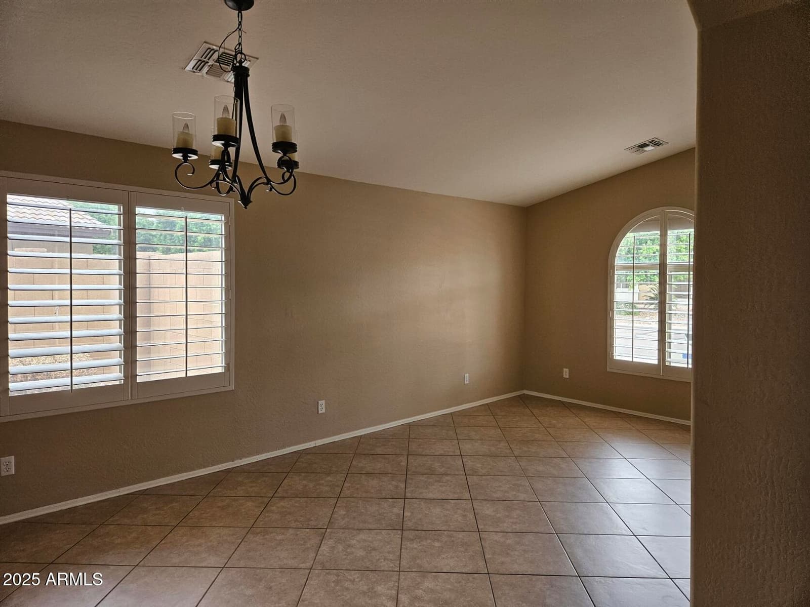 15939 W Central Street, Surprise, AZ 85374 — photo 3 of 16