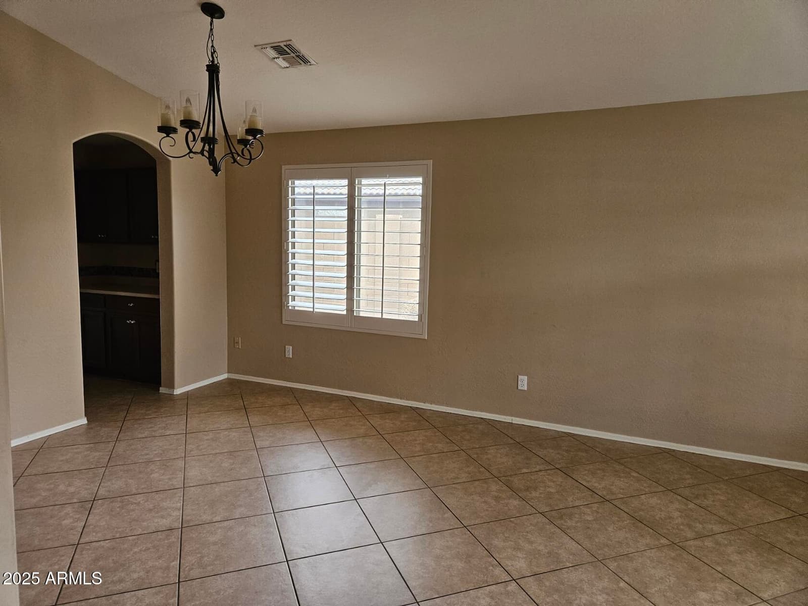 15939 W Central Street, Surprise, AZ 85374 — photo 4 of 16
