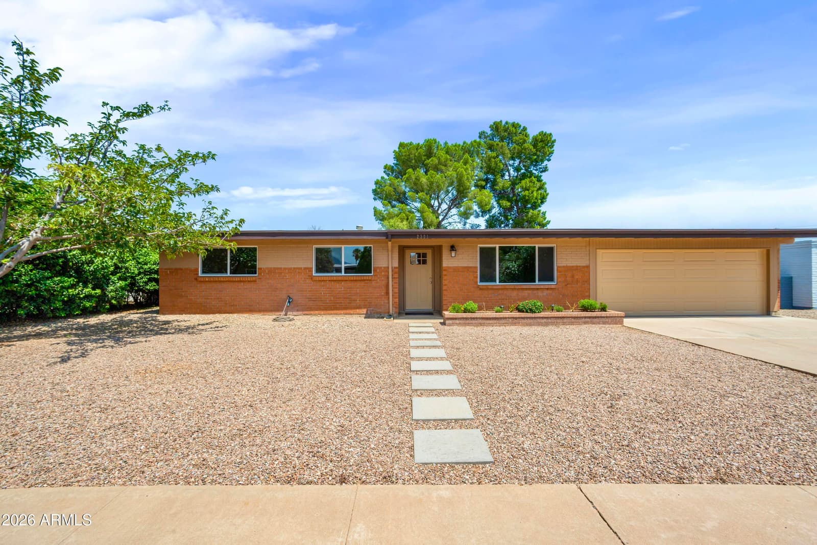 2301 MADERA Drive, Sierra Vista, AZ 85635 — photo 1 of 29